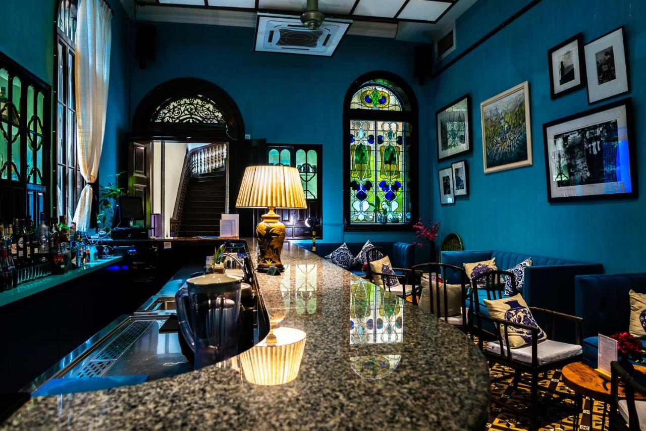 Cheong Fatt Tze Blue Mansion dining