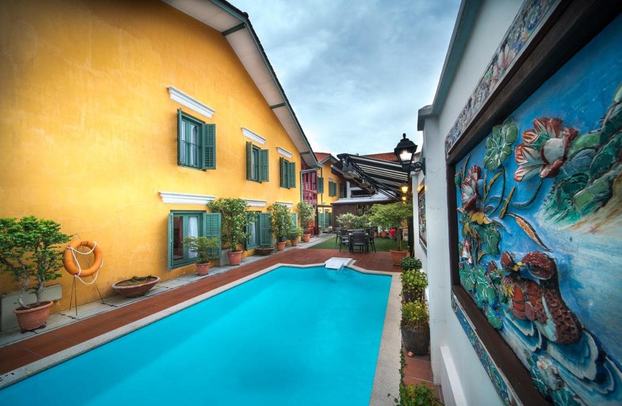 Yeng Keng Hotel outdoor pool