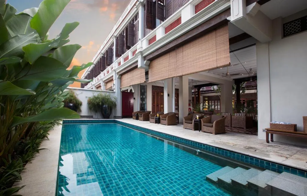 7 terraces pool
