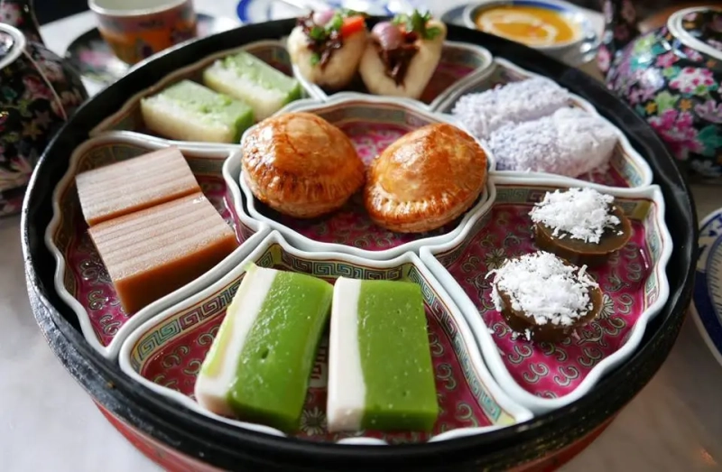 Sunday-Nyonya-Tea-1