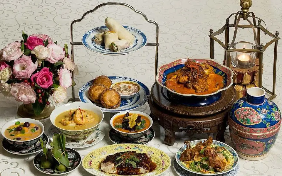 kebaya dining room tea