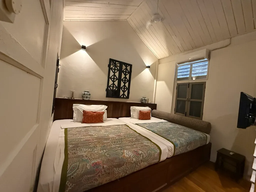muntri mews room